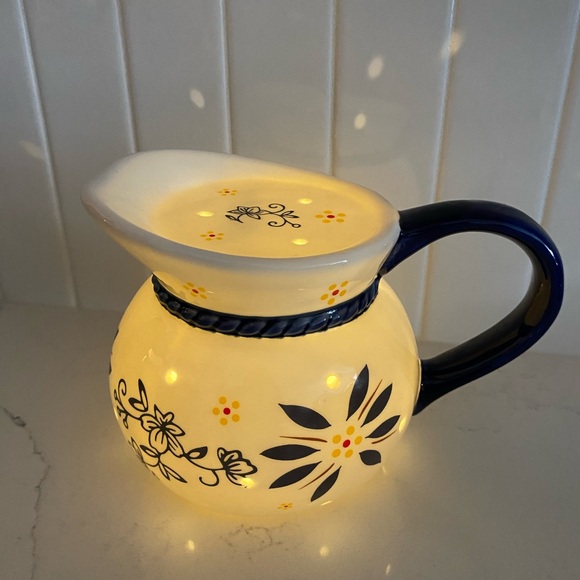 Temp-tations Decorative Teapot - Picture 2 of 6